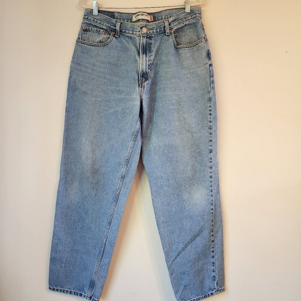 Levis 560 Men Jeans Comfort Fit  36 W x 34 L, Light Blue, Casual, Flaw Stain